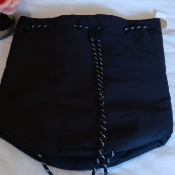 Back pack - Picture 2 of 3